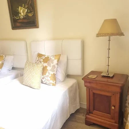 Casa Ermida Casa de Férias *