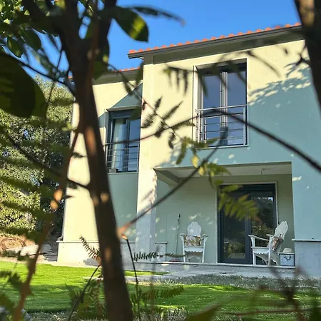Casa Ermida Pincaes